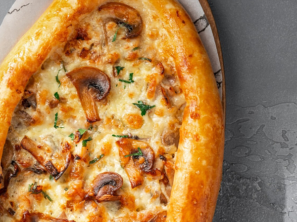 Хачапури с курицей и грибами